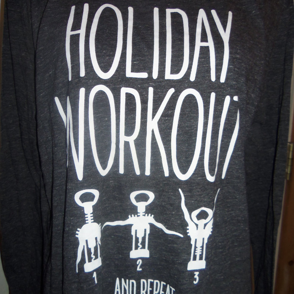 Holiday Workout Long Sleeve T-Shirt XL - Picture 2 of 4
